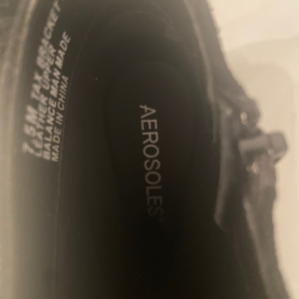Aerosoles black suede ankle booties 7.5 NWT - Picture 6 of 6